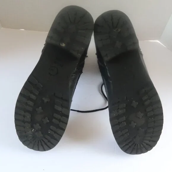 G by Guess Quilted Lace Up Biker Boots Sz 8.5 Black Buckle Grunge Combat Booties - Picture 10 of 14